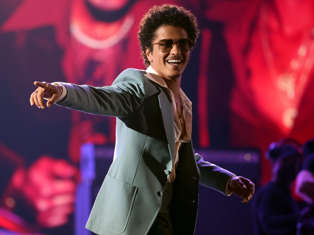"Billboard Hot 100'de En Fazla Birinciliğe Sahip 13 Sanatçı"