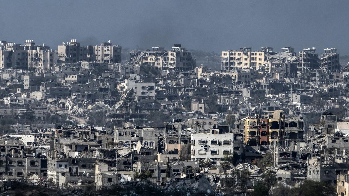 "İsrail Silahlı Kuvvetleri, Gazze'nin farklı alanlarına yönelik bombardımanlarını devam ettiriyor"