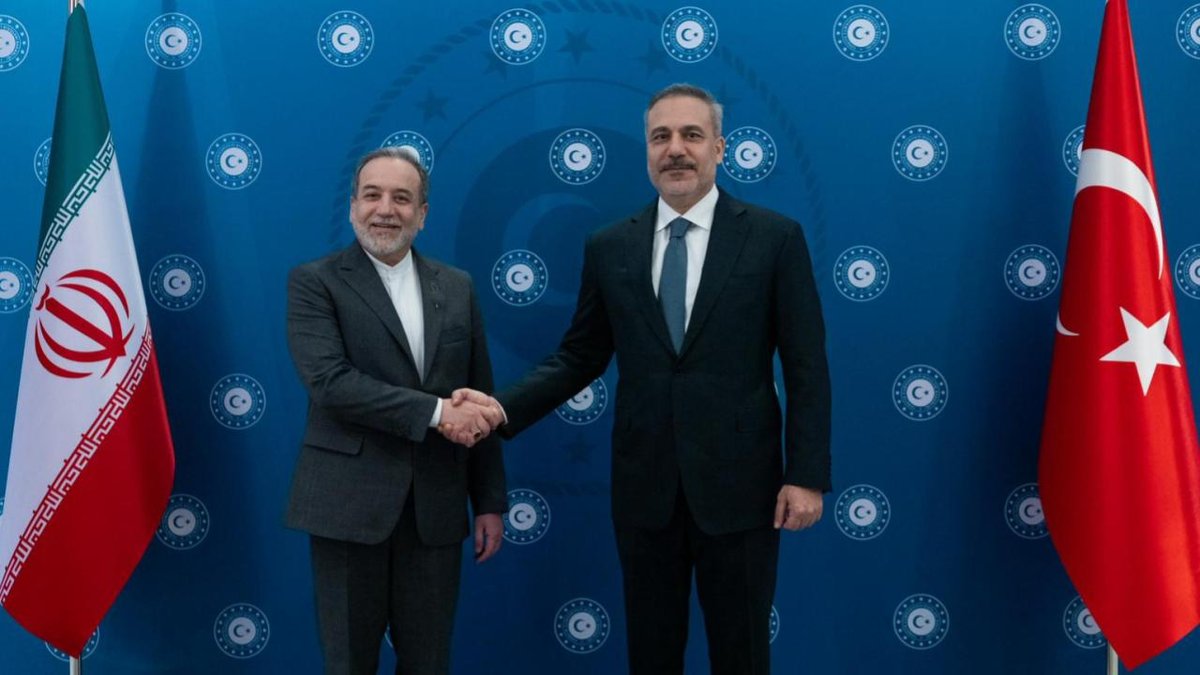 "Dışişleri Bakanı Fidan, İranlı meslektaşı: Arakçi ile bir araya geldi"