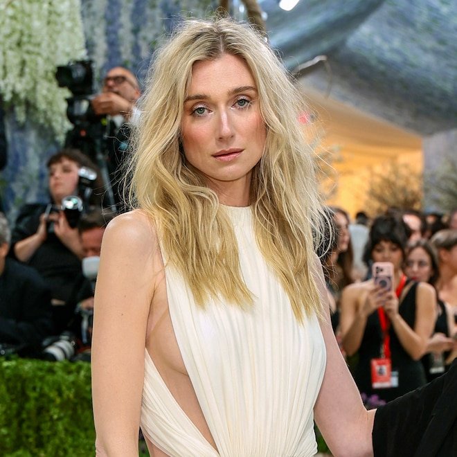 Elizabeth Debicki's Historic Tiara Is the Crowning Touch at Met Gala