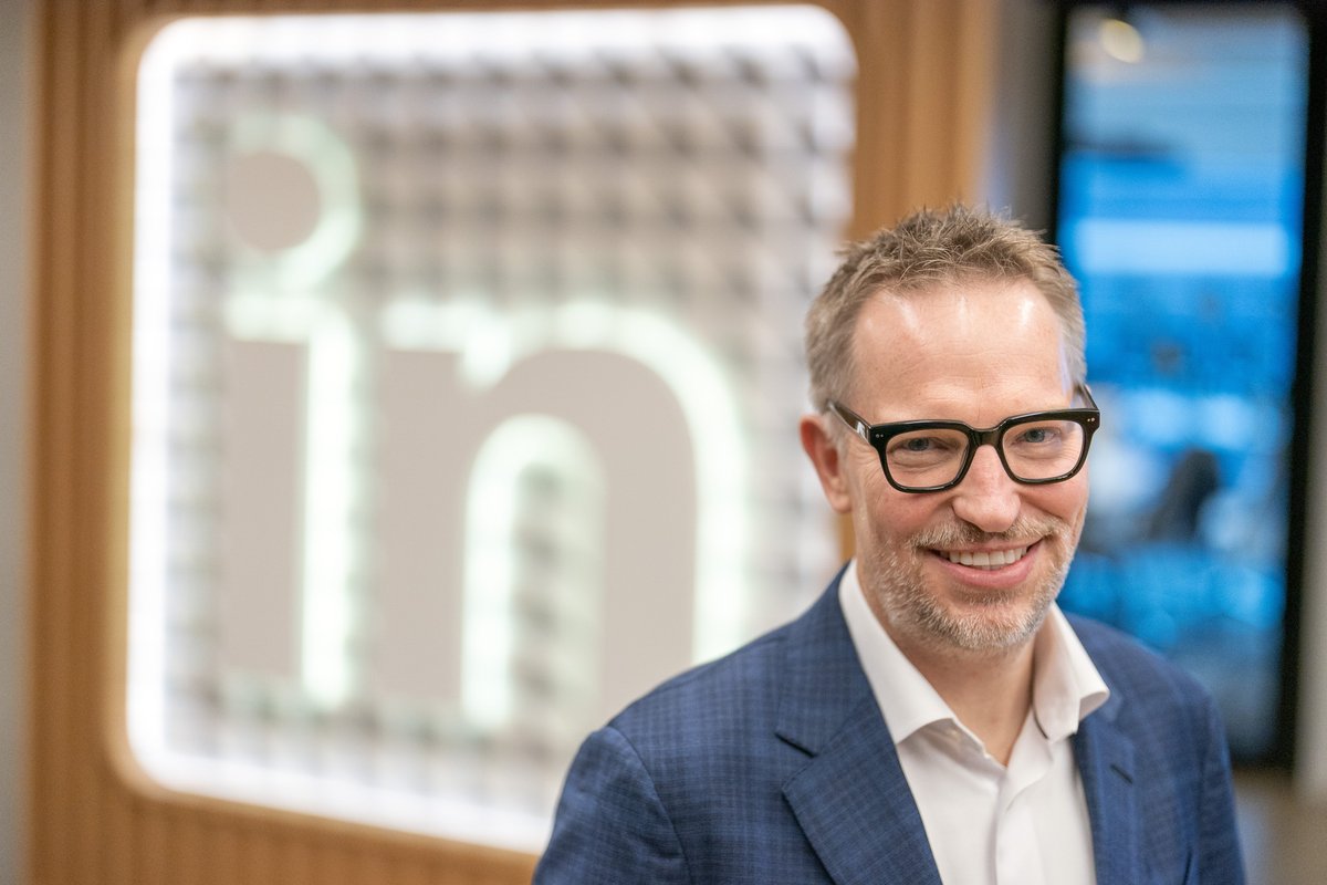 LinkedIn is quietly moving: into the AI training business