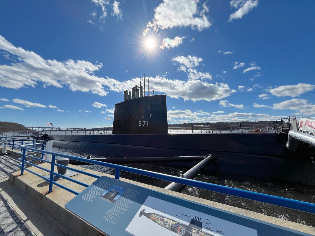 "Dünyanın ilk nükleer enerjili denizaltısı USS Nautilus'u gezdim: İçine bir göz atın."