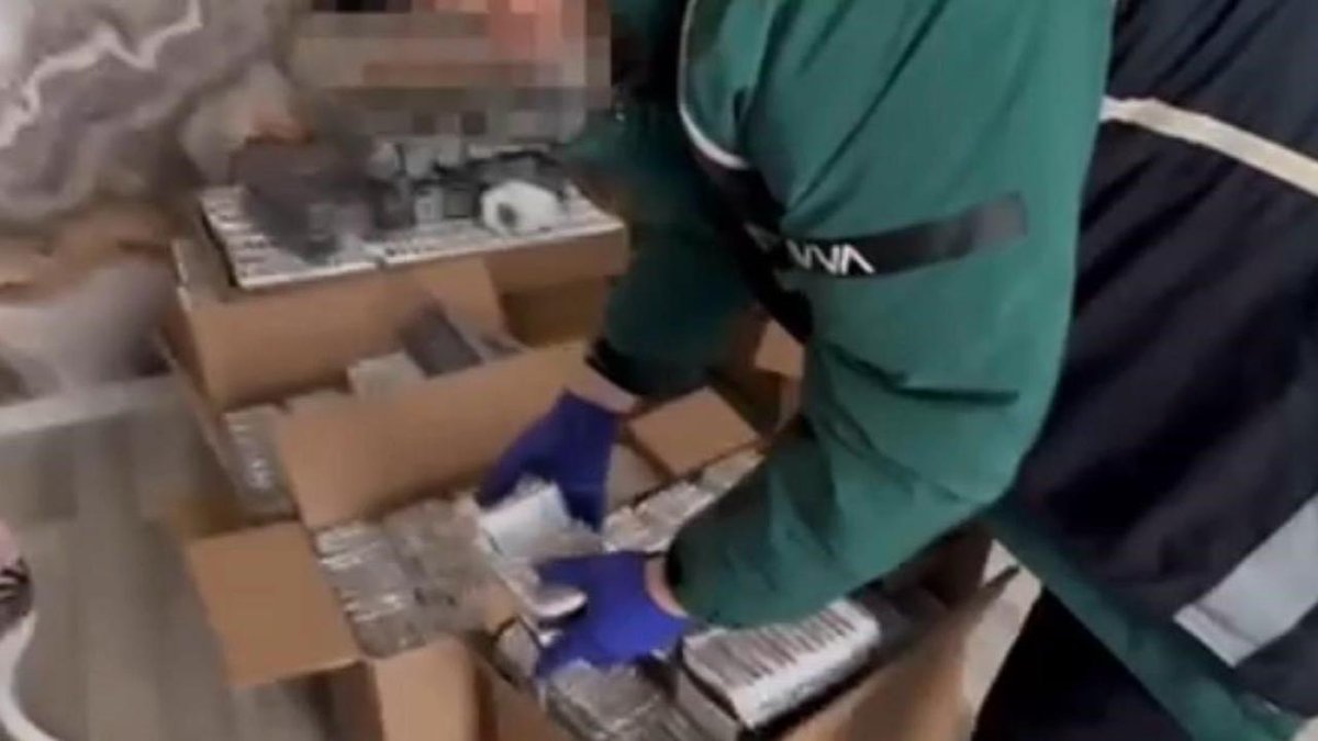 "Kayseri'de 523.600 adet makaron yakalandı"