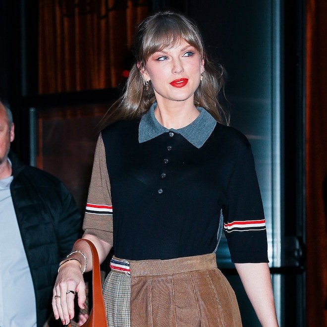 "Travis Kelce'nin Chiefs Maçında Taylor Swift'in Noel Coşkusunu İzleyin"