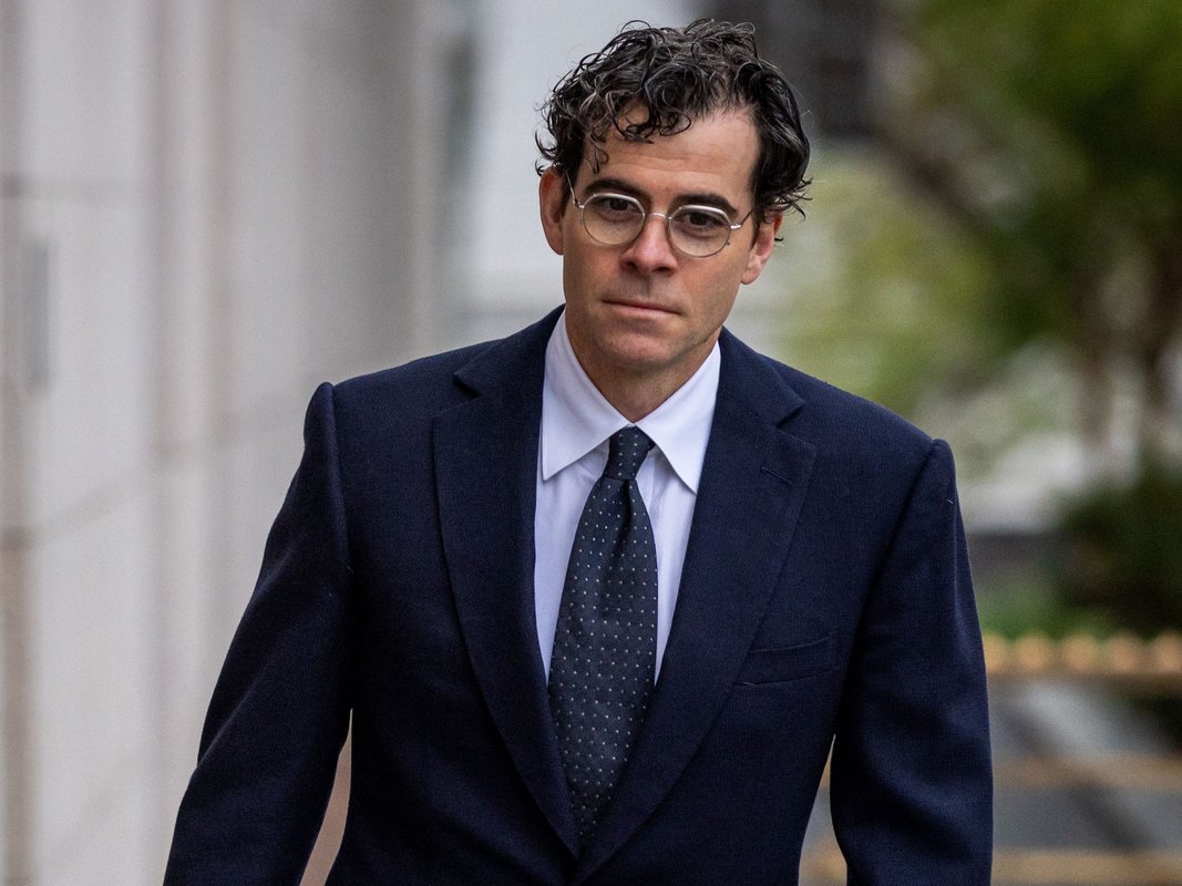 Instagram's top exec grilled about his pay at social media addiction trial
