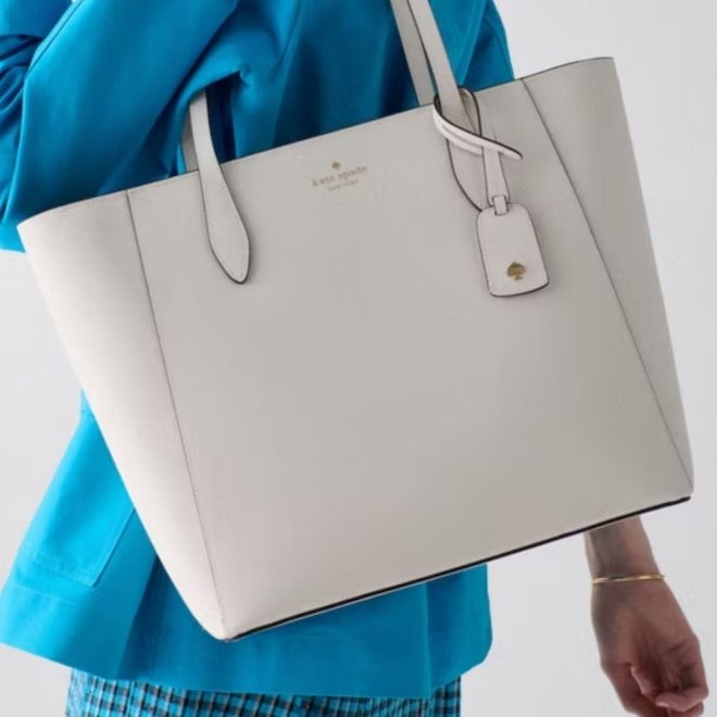 "Bu Neredeyse 400 Dolar Değerindeki Kate Spade Tote Çanta Şu Anda Sadece 79 Dolar"
