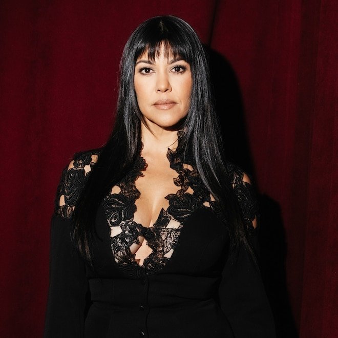 Kourtney Kardashian ve Rocky Barker'ın "Büyülü" Disneyland Macerası