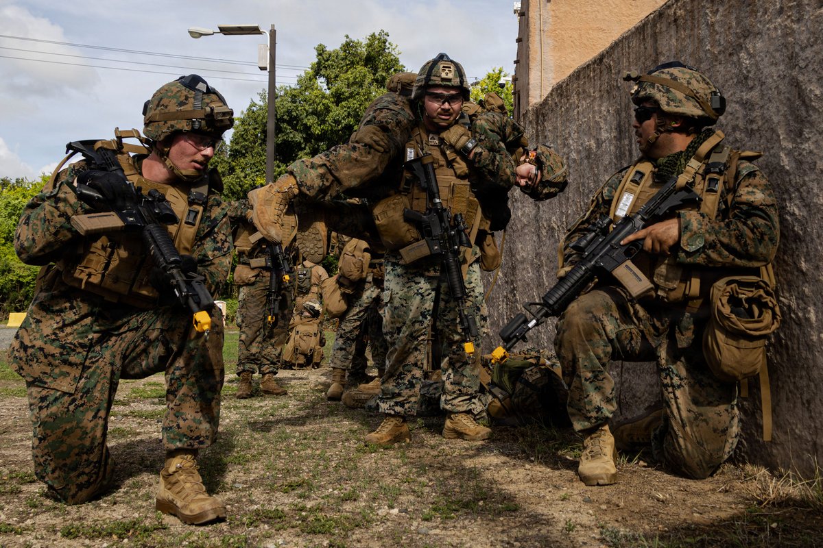 US Marines are on the hunt for a cloak they can wear to hide themselves from thermal-imaging sensors