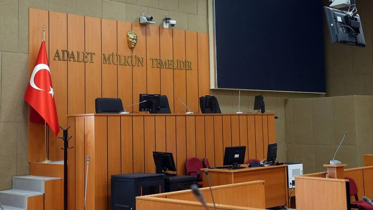 Adana, Hatay ve Osmaniye'deki yıkılan: yapılarla ilgili sorumlular adalet önüne çıkarılıyor