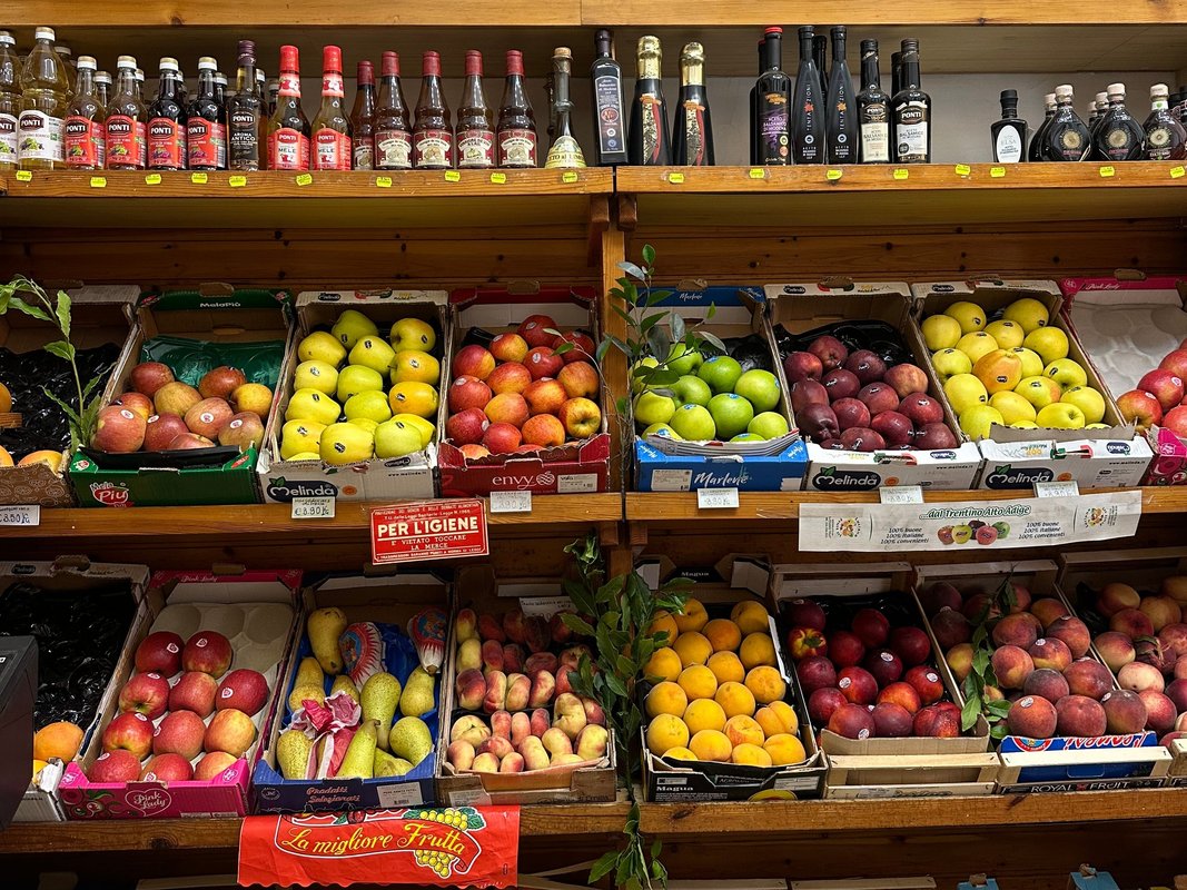 I'm an American who lived in Rome. These were: the 6 most surprising things about grocery shopping in Italy.