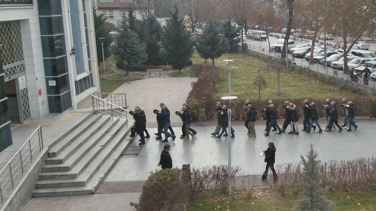 "Kırşehir'de DEAŞ'a yönelik gerçekleştirilen: operasyonda on kişi gözaltına alındı"
