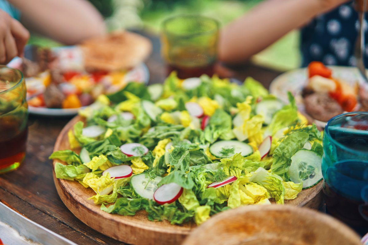 Missing your summer salads? Here's when experts think it's safer to eat leafy greens again.