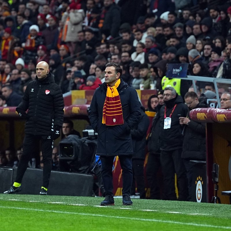 "Okan Buruk, Kadroda İki Yenilik oldurdi"