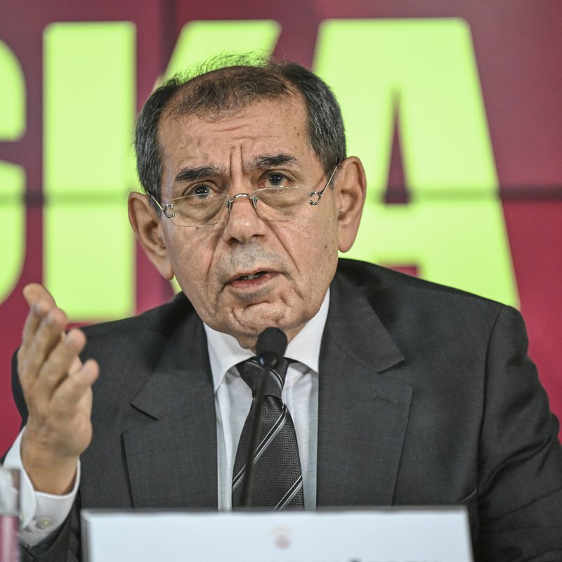 "Dursun Özbek'ten Süper Kupa: Maçının Ardından Gelen Açıklamalar!"