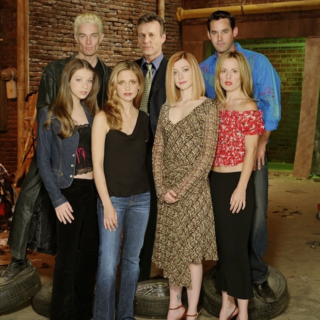 Who Bonded for Eternity on: the Set of Buffy the Vampire Slayer