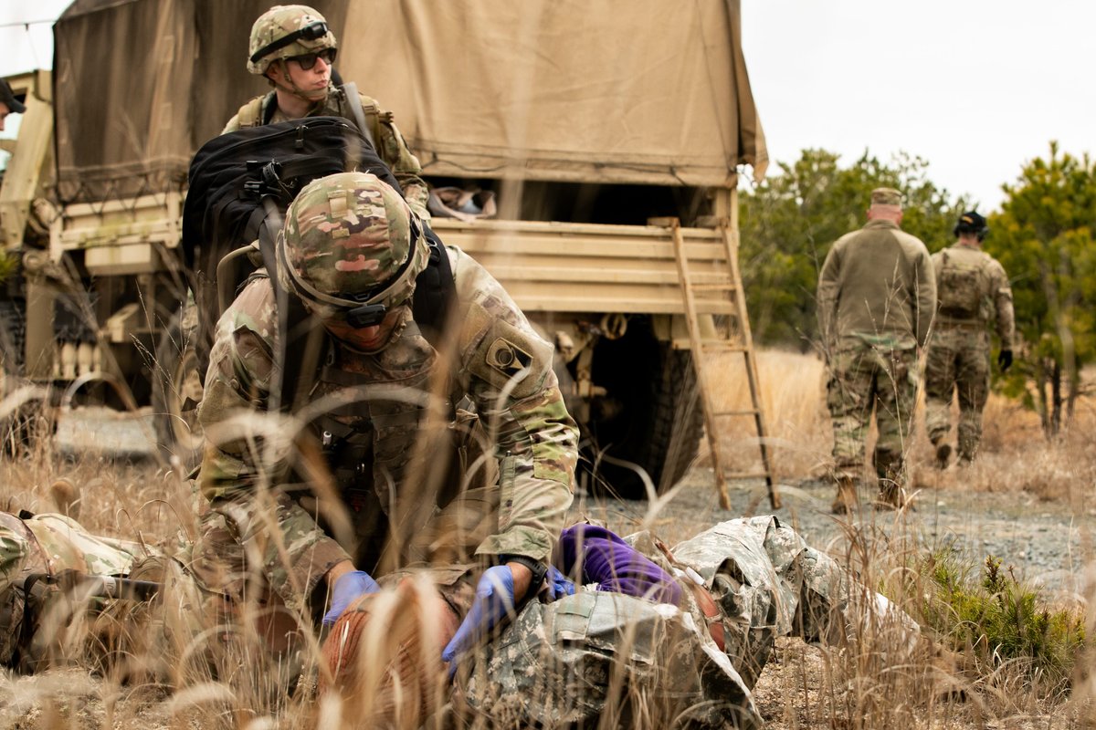 US military leaders are sounding the alarm on a growing battlefield threat: drug-resistant bacteria