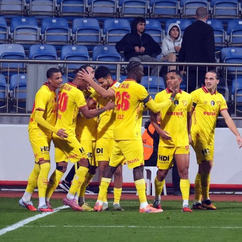 "Süper Lig’de devre arasında en genç kadroya sahip olan takım Göztepe!"