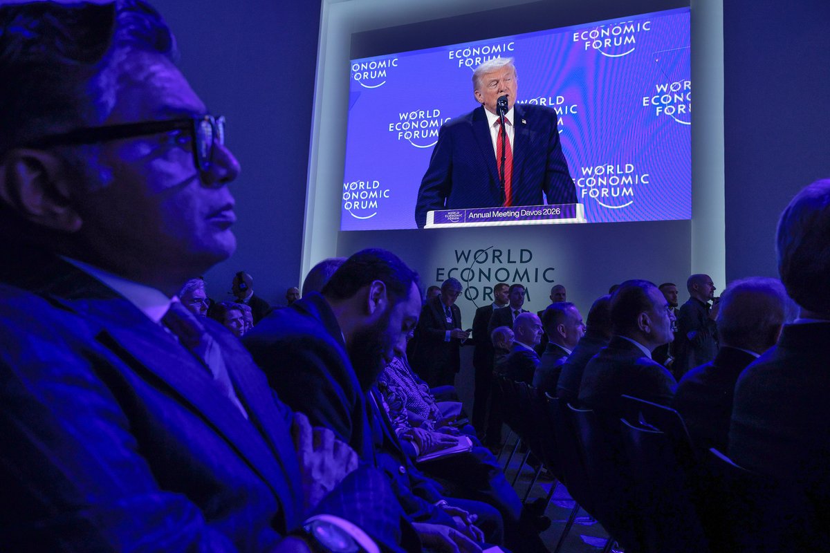 "Trump, Rolex ve Diğer Liderlerle Görüşmelerin Ardından: İsviçre Ürünlerindeki Gümrük Vergilerini Düşürmeyi Kabul Etti"