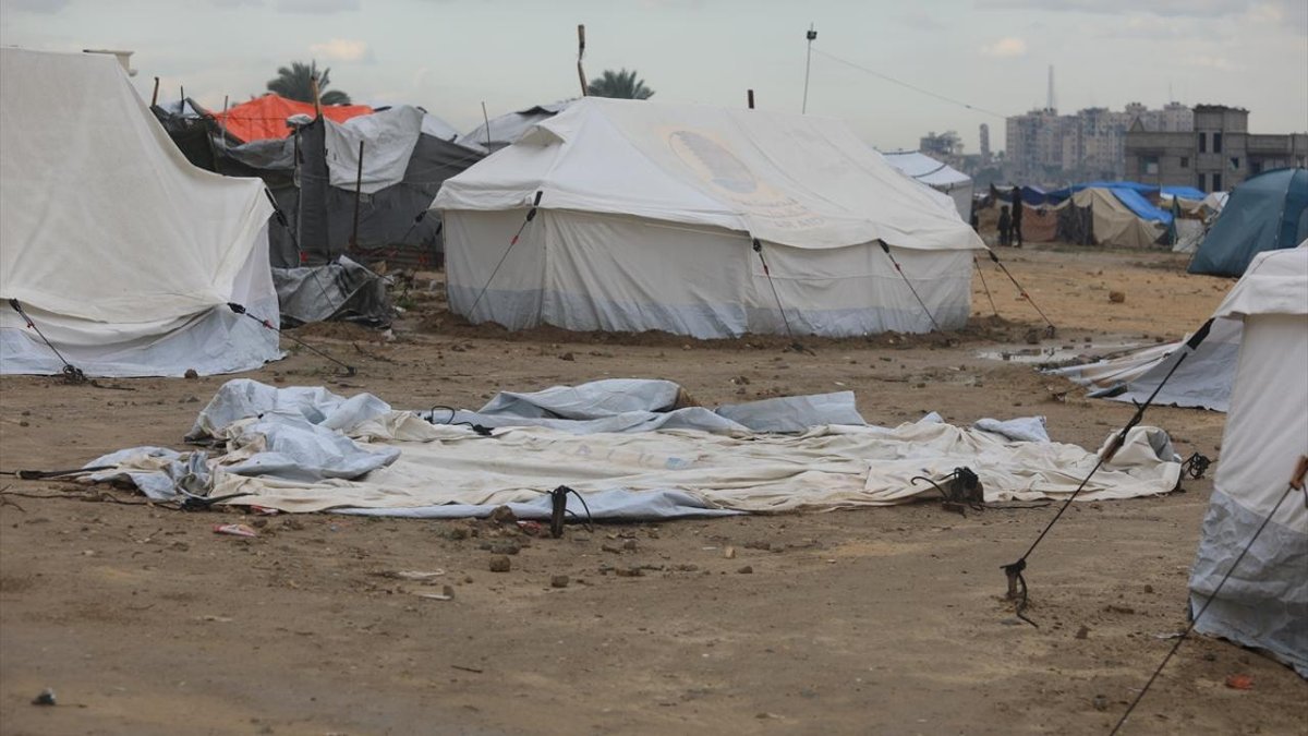 "İsrail'in Gazze'ye düzenlediği saldırılarda hayatını: kaybedenlerin sayısı 71 bin 550'ye ulaştı"