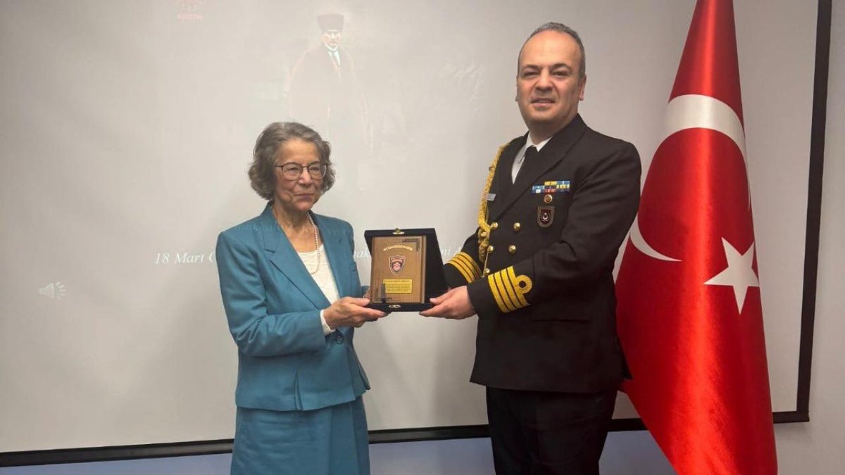 MSB'den NASA'da çalışan Türk: asıllı Kumrucu'ya 'anı plaketi'