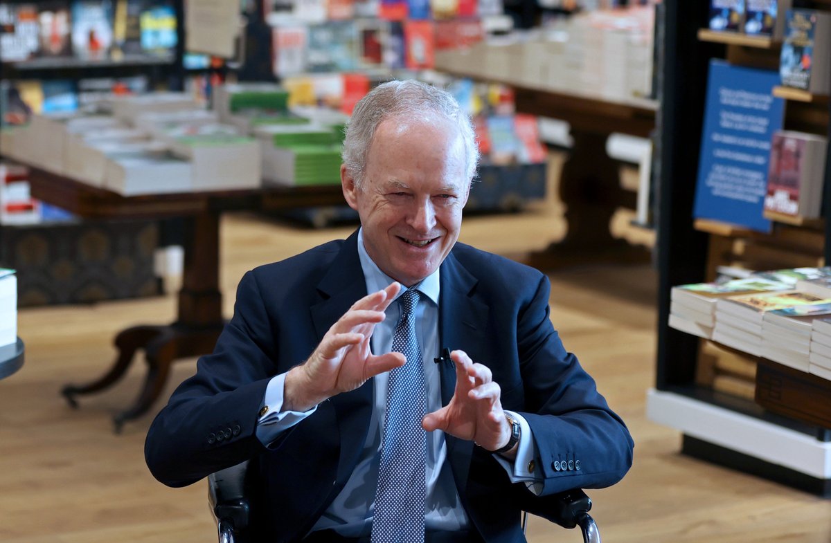 Barnes & Noble has staged an unlikely comeback. CEO James Daunt shared 4 key lessons from its turnaround.