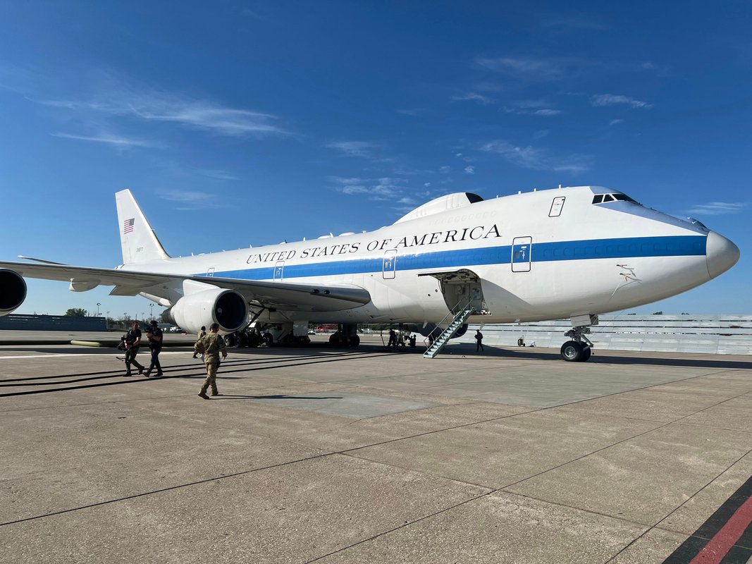 E-4B 'Nightwatch': Nükleer Savaşa Dayanıklı Başkanlık Uçağının İç Yapısı