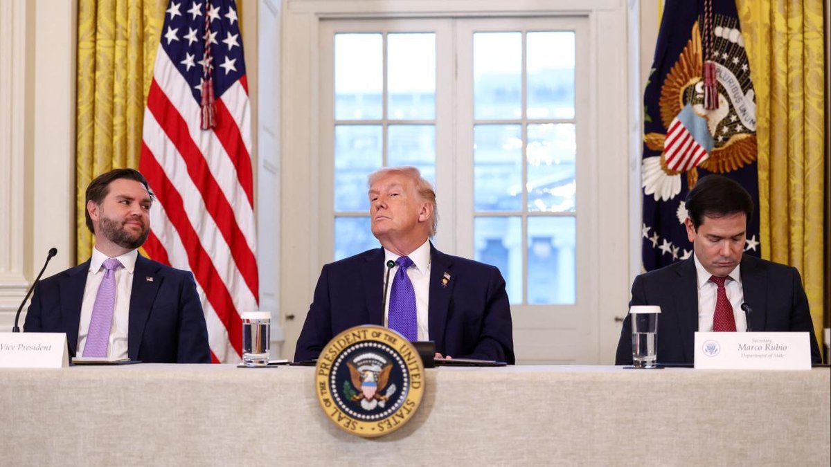 Trump’tan Grönland ile ilgili açıklama: Rusya ve Çin'e fırsat tanımayız