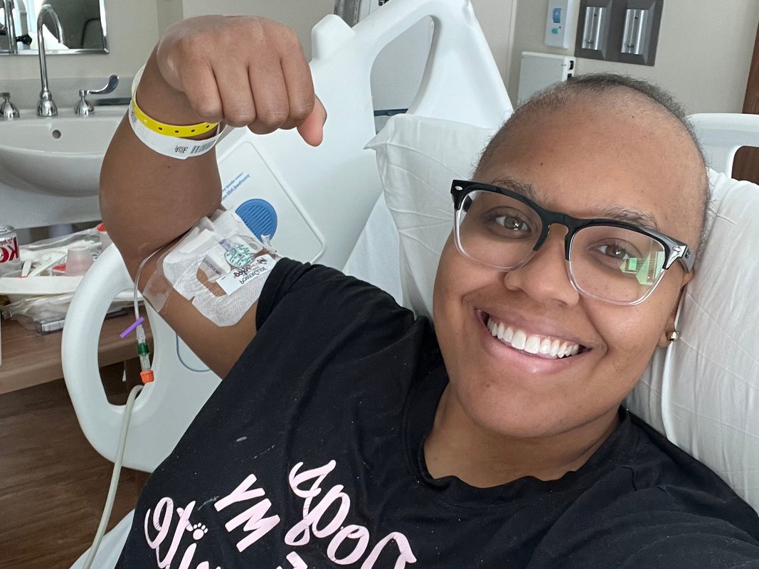 An oncology student was diagnosed with breast cancer: in her 20s after spotting 2 subtle symptoms