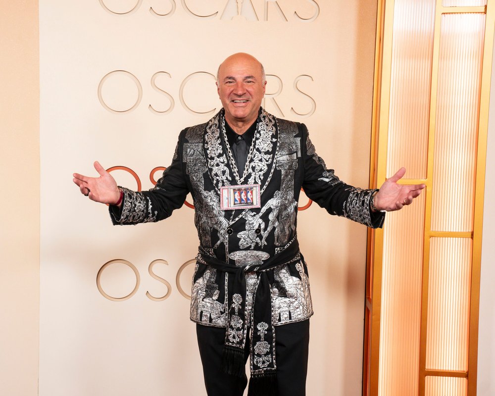 Kevin O'Leary loves his 'Marty Supreme' costar Timothée Chalamet so much, he bet $1,000 on Kalshi that he'll win an Oscar