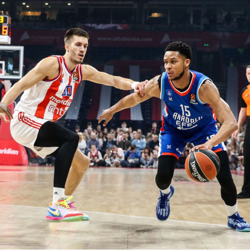 "Anadolu Efes, Kızılyıldız'ı Ağırlıyor!"