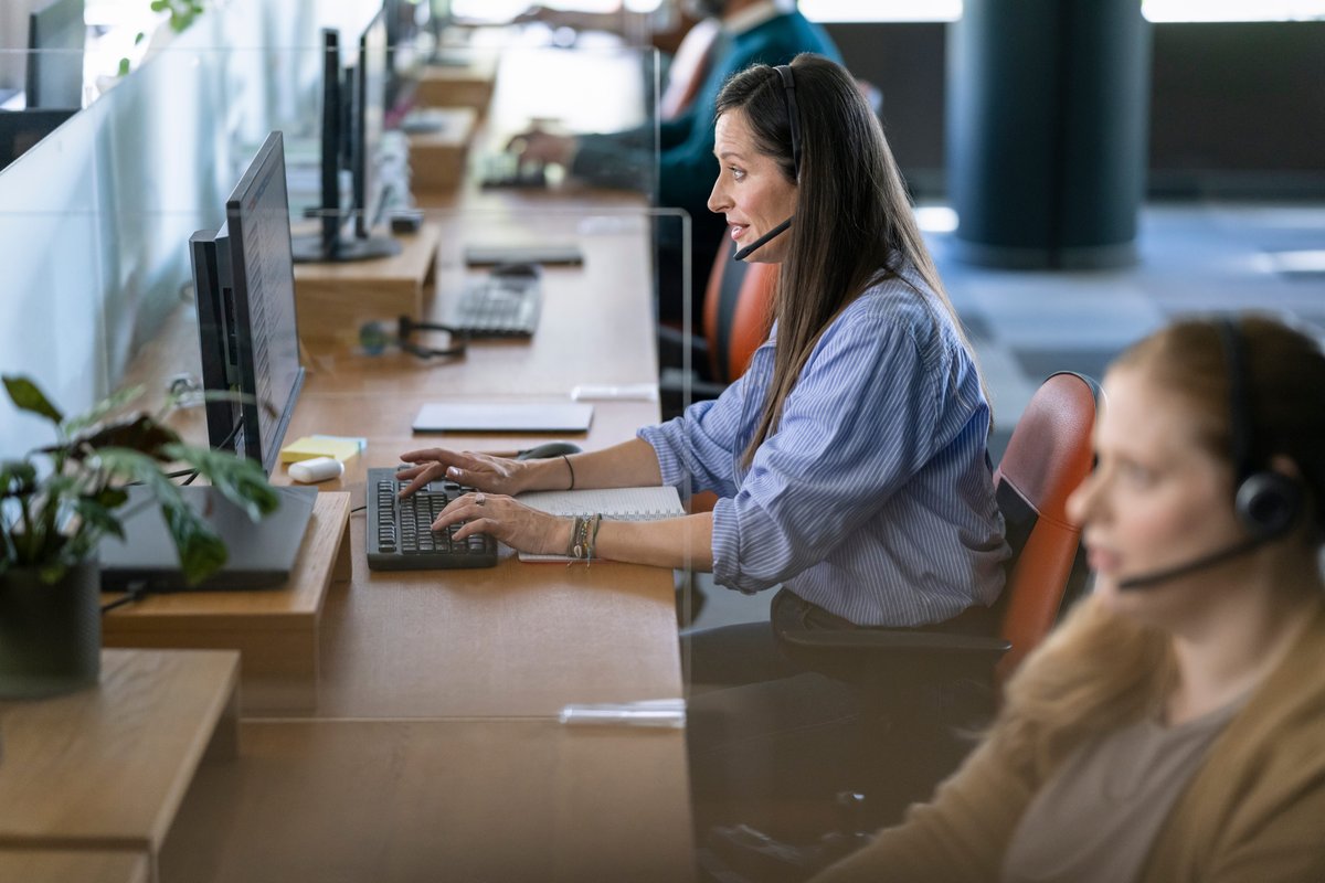 As middle managers thin out, companies hand sales training to AI simulations