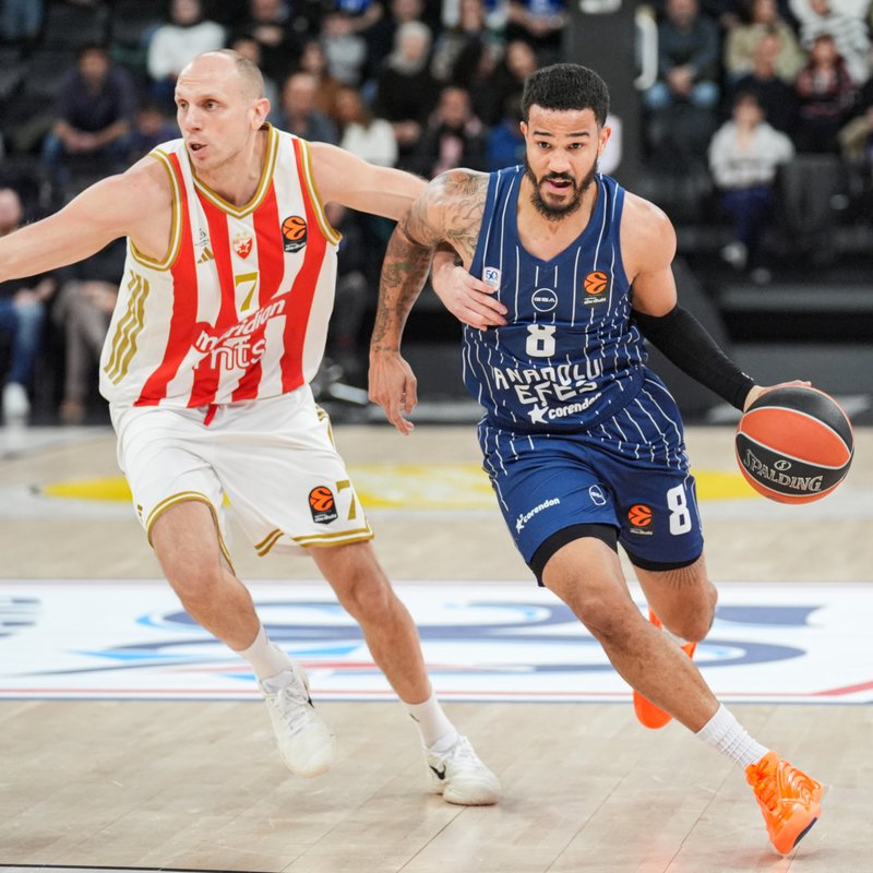 "Anadolu Efes, Kızılyıldız'a karşı kaybetti!"