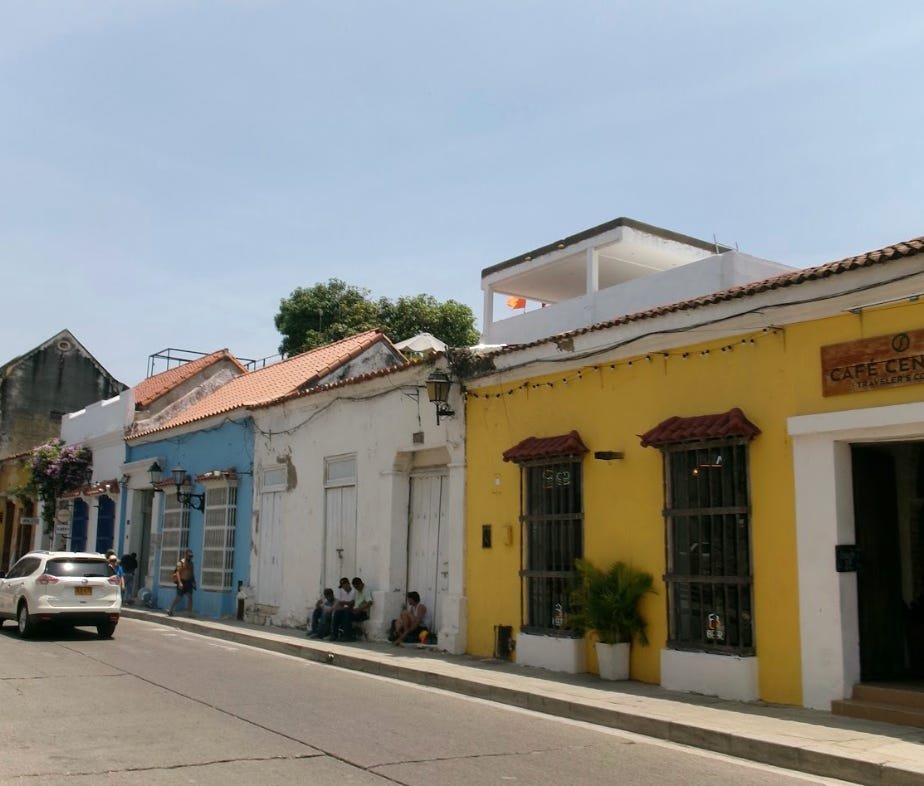 I visited Colombia for the first time with my partner. My trip would've been better if I'd known these 4 things.