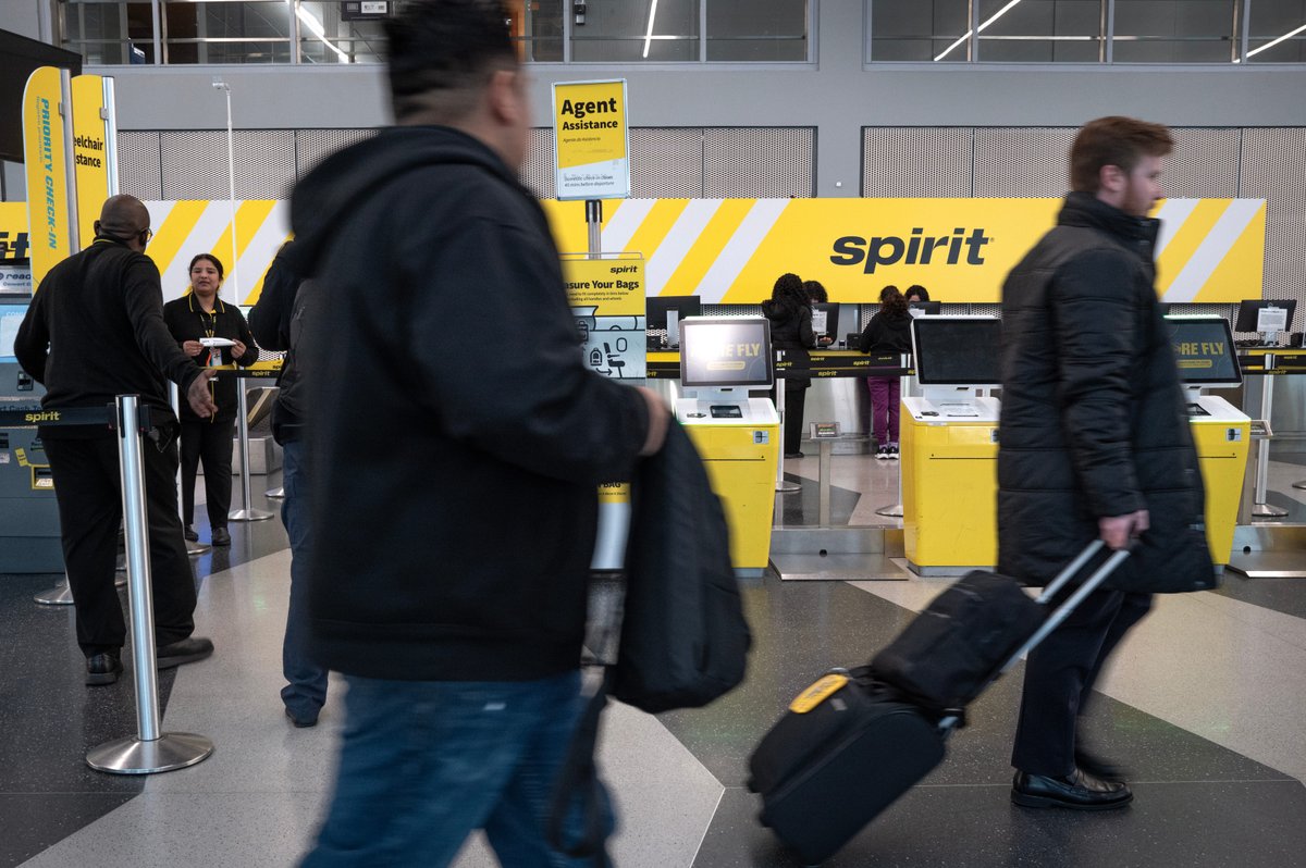 Airfare data shows how ticket: prices may jump if Spirit collapses