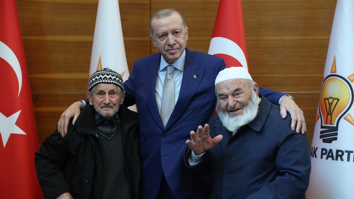 Cumhurbaşkanı Erdoğan, Düzce'deki halkla bir araya geldi
