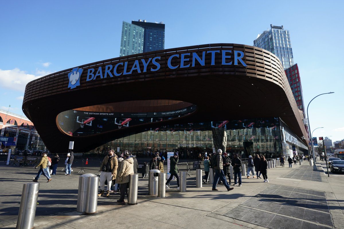 F-bombs and a vanishing Billie Eilish concert: Ex-arena exec describes 'retaliation' for booting Ticketmaster