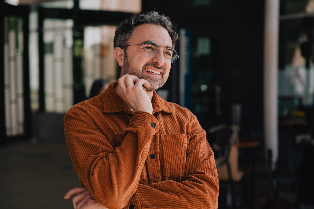 Microsoft AI Genel Müdürü: Yapay Zeka sohbet botları duygusal yükleri hafifletmek için etkili bir yöntemdir.