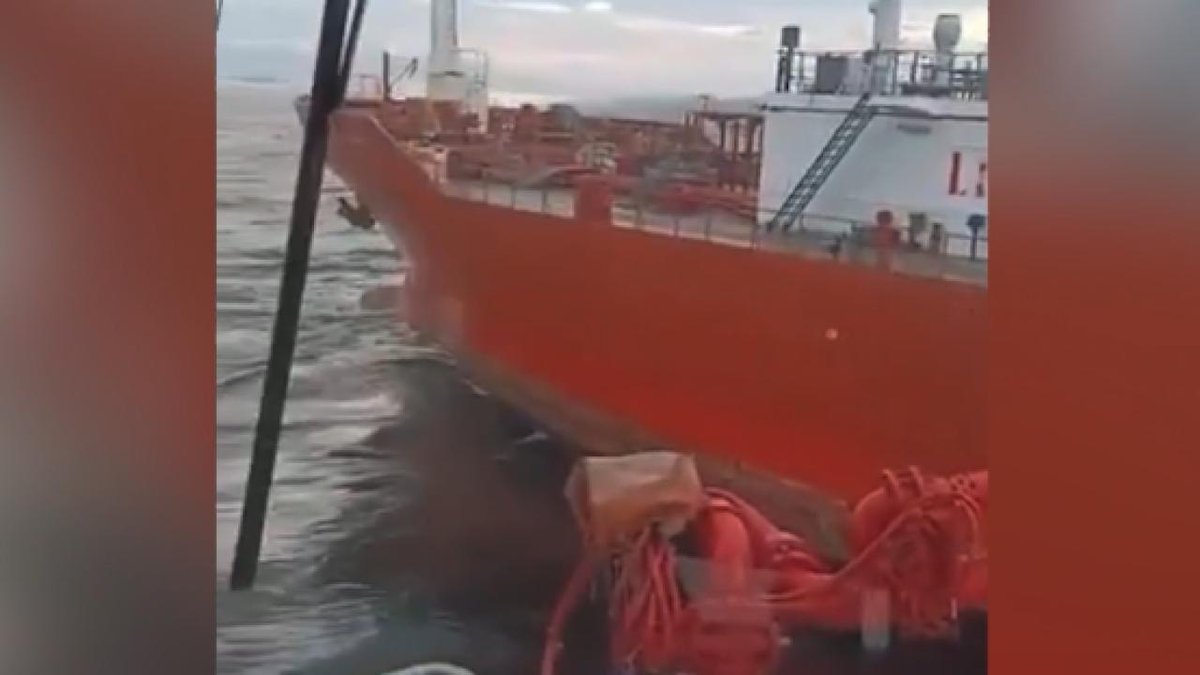 Marmara Denizi'nde arızalanan LPG tankeri başarılı bir şekilde kurtarıldı