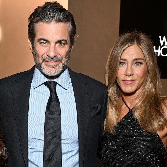 How Jennifer Aniston, Jim: Curtis Navigate Relationship “Flare Ups”