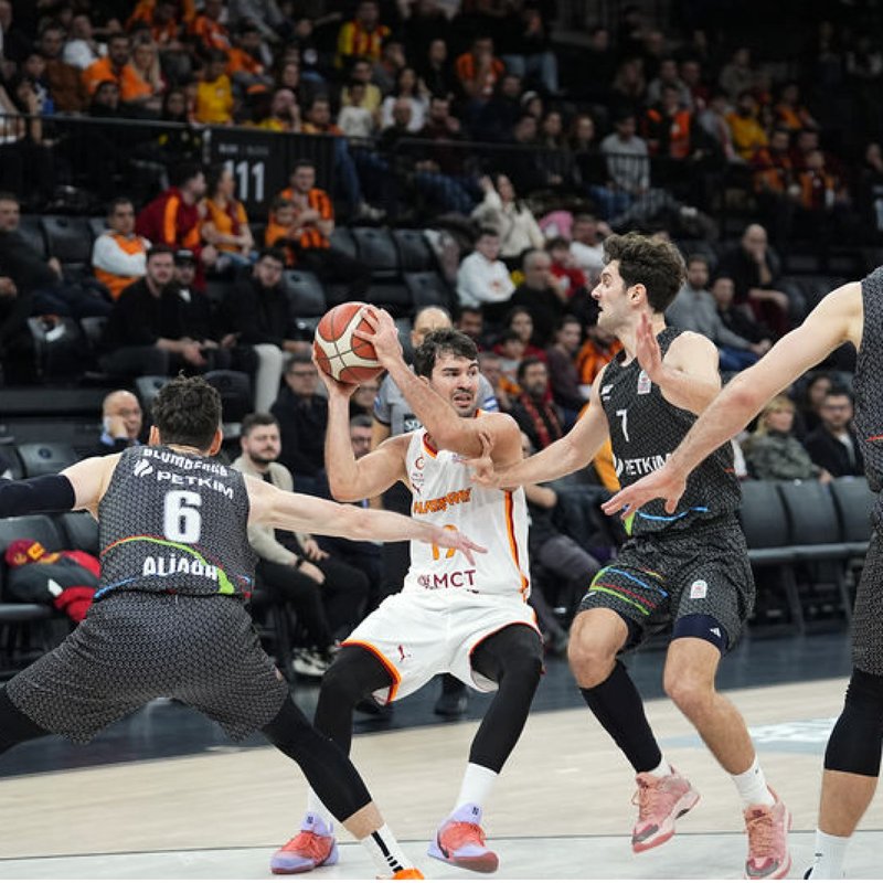 Galatasaray ile Aliağa Arasındaki Fark Büyüyor!