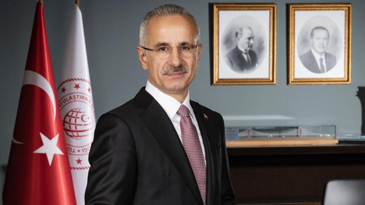 "Bakan Uraloğlu, köprü ve otoyol geçiş ücretleriyle ilgili bilgi verdi"