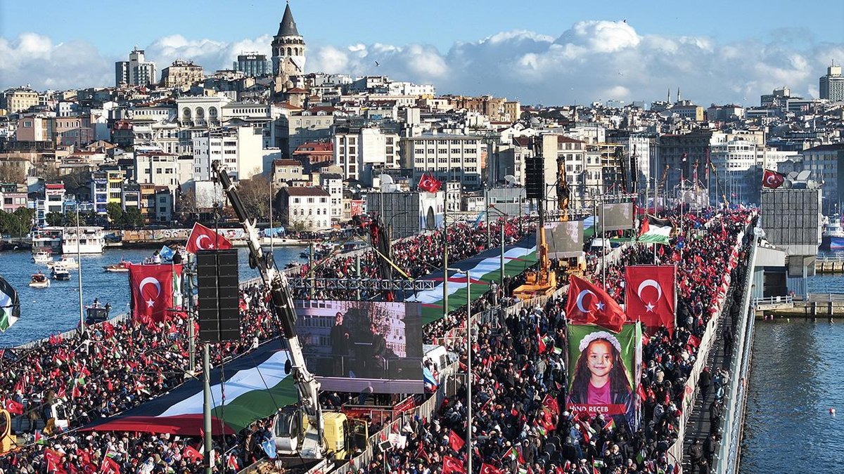 "İstanbul'da düzenlenen Filistin mitingine yaklaşık beş yüz yirmi bin kişi iştirak etti"