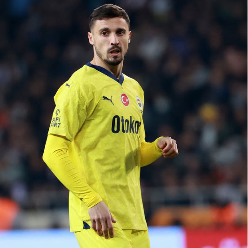 "Rade Krunic'ten Fenerbahçe: hakkında dikkat çeken açıklamalar!"