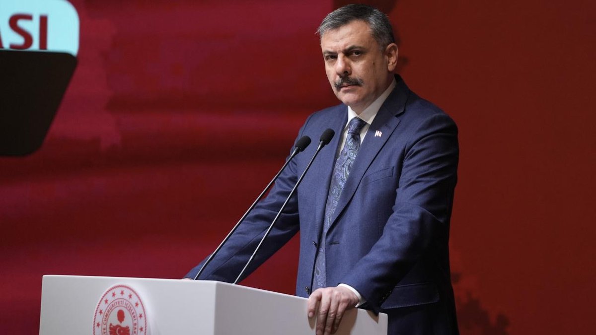 Bakan Çiftçi: Gençlerimizi zehirlemeye niyet edenlere asla fırsat vermeyeceğiz