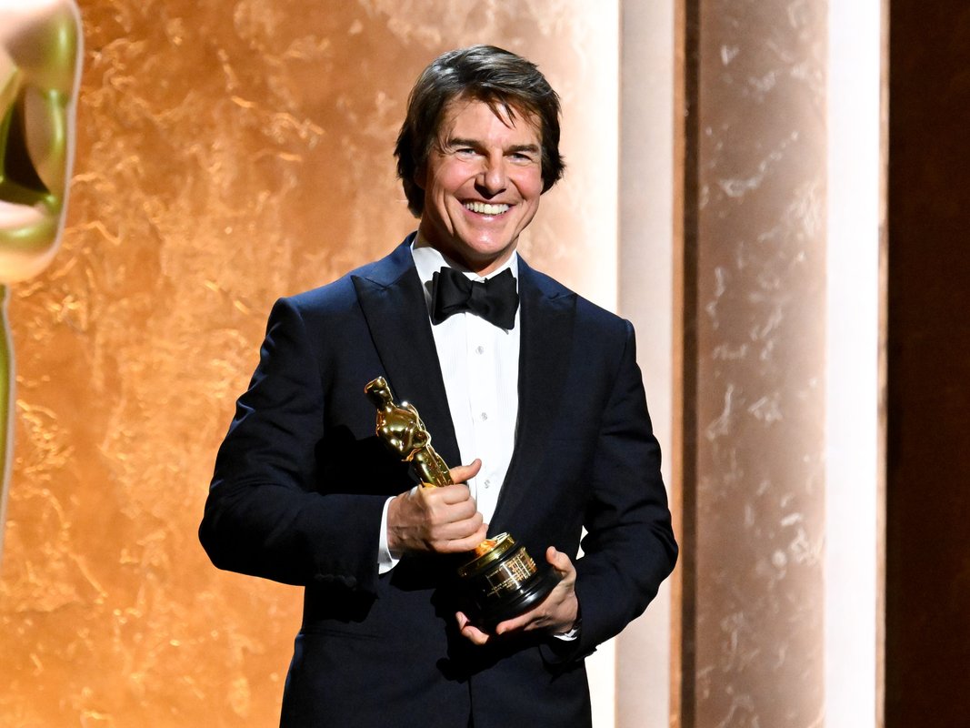 Tom Cruise'un ünlü dostlarına her yıl hediye ettiği 140 dolarlık pastayı denedim