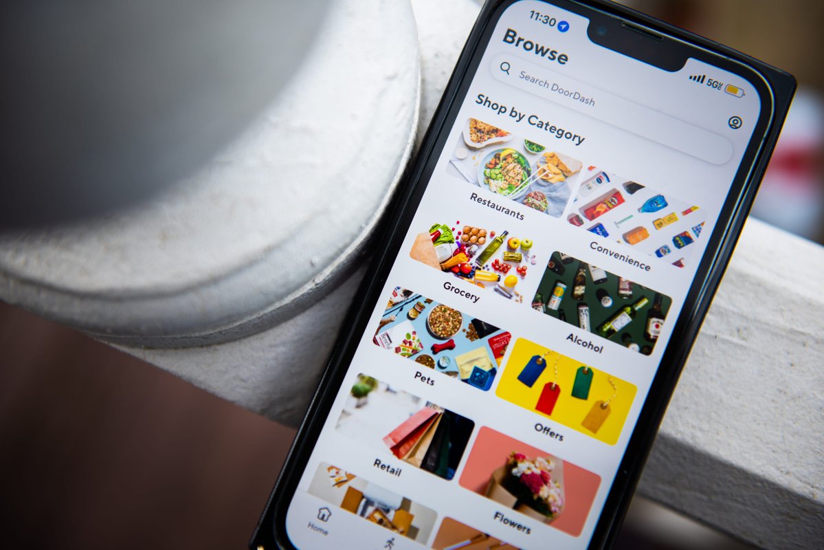 I tried DoorDash's new AI search. As a home cook, this feature won me over.