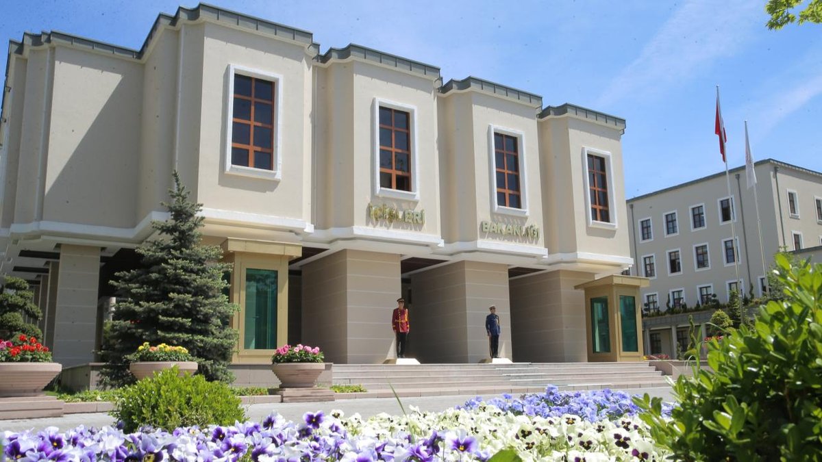 Kocaeli'de keşif ve izleme için kullanılan İHA, İçişleri Bakanlığı tarafından tespit edildi.