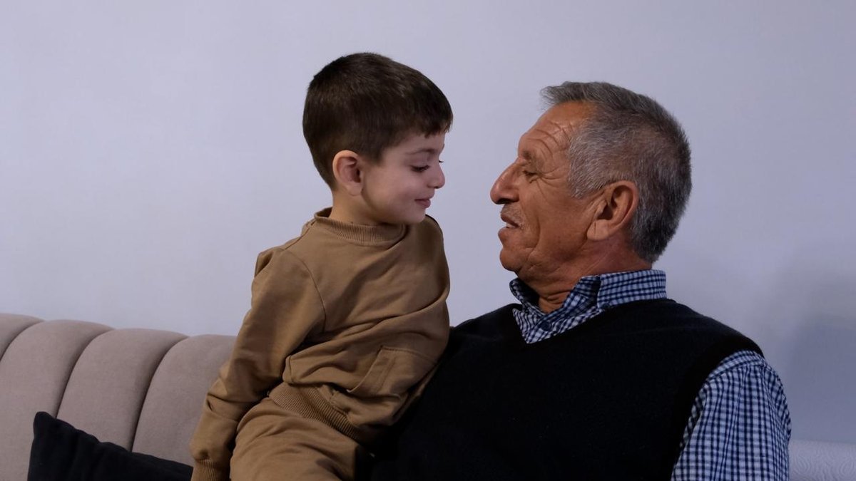 "Bakan Kurum, küçük Yusuf ile dedesi arasındaki yeniden canlanan hikayeyi anlattı"