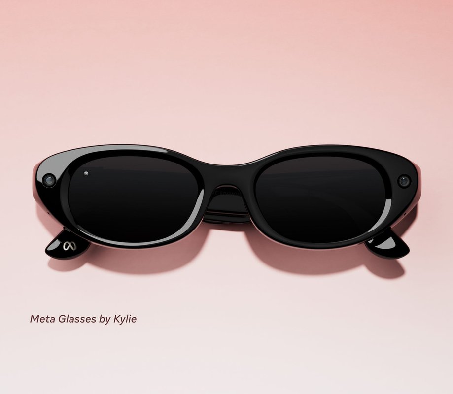Mark Zuckerberg says Meta's new AI glasses must balance fashion with function for people to wear them