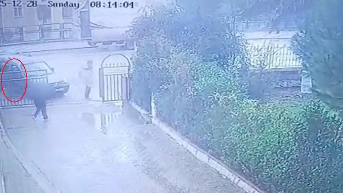 "Hafif ticari araca yanaşırken otomobil çarpışı"